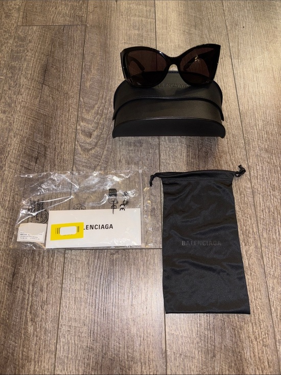 Balenciaga Butterfly Unisex Sunglasses NIB BB0154S main image 6